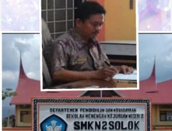 Kepsek SMK N. 2 Kota Solok Aminkan Bisnis Seragam Sekolah